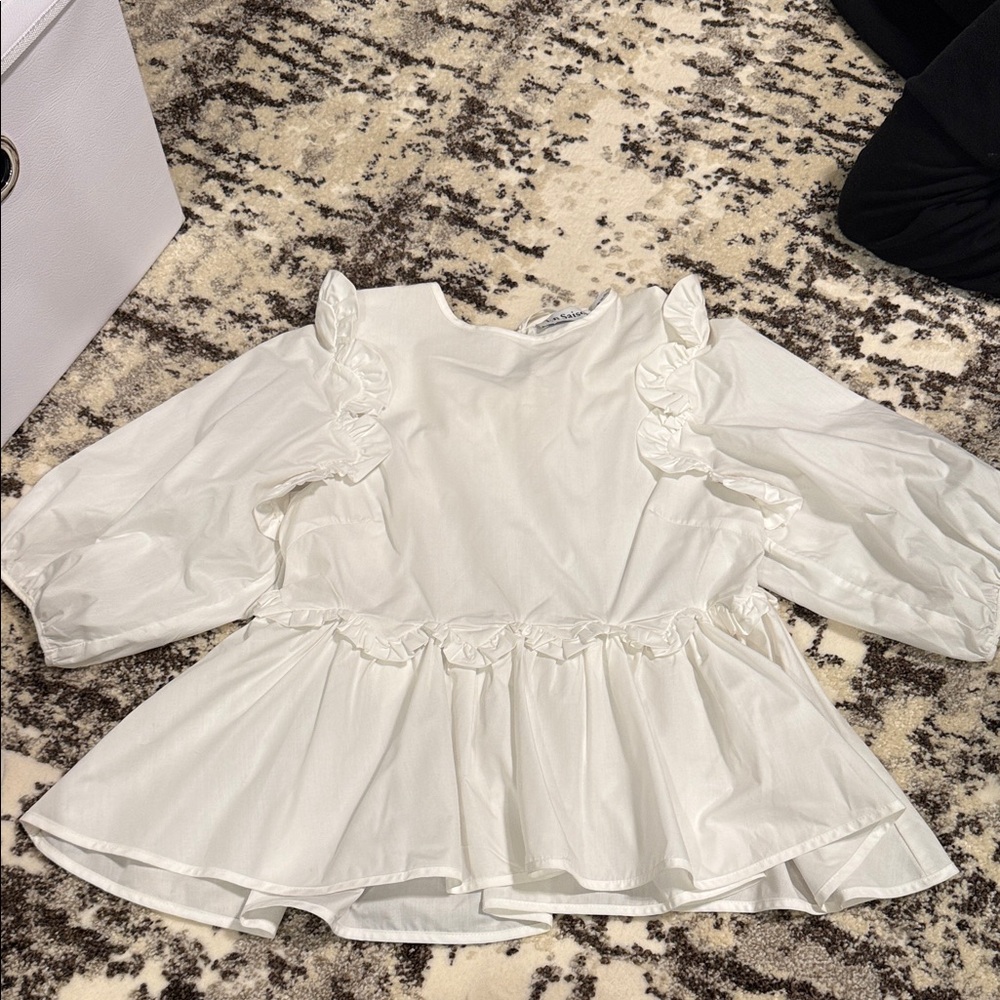 En Saison Cream Ruffled Blouse